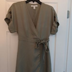 Forever 21 wrap dress NWOT